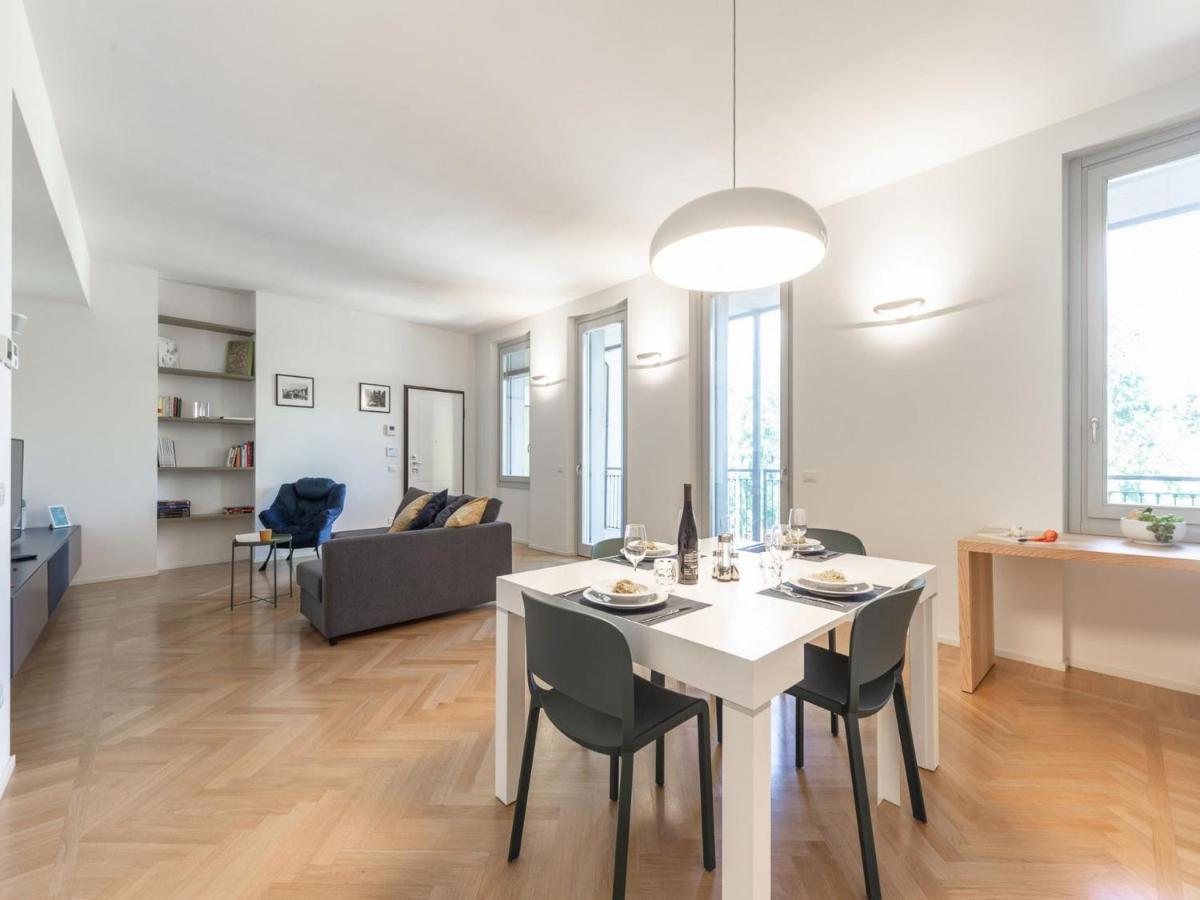 The Best Rent - Spacious Three-Bedroom Apartment With Terrace Milano Eksteriør billede