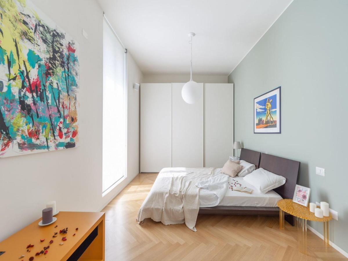 The Best Rent - Spacious Three-Bedroom Apartment With Terrace Milano Eksteriør billede