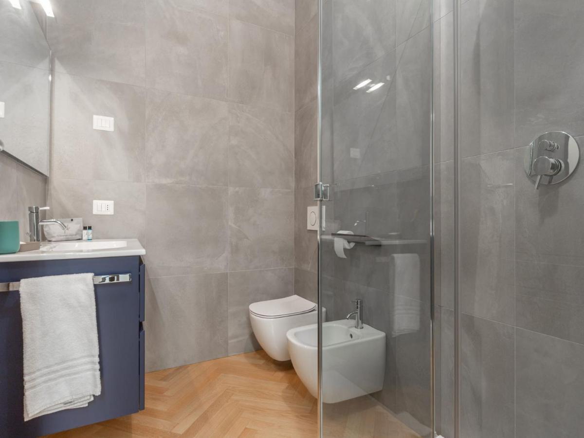 The Best Rent - Spacious Three-Bedroom Apartment With Terrace Milano Eksteriør billede