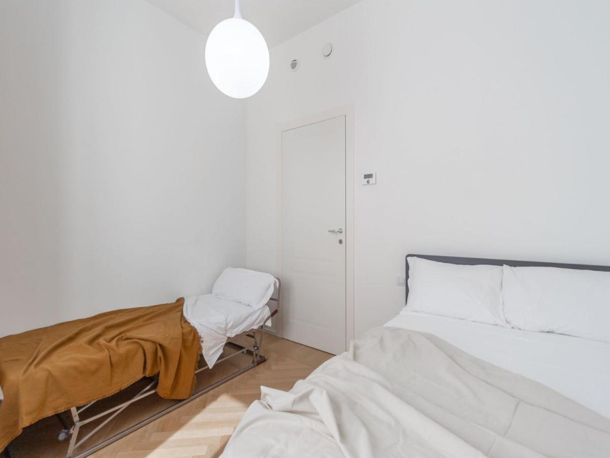 The Best Rent - Spacious Three-Bedroom Apartment With Terrace Milano Eksteriør billede